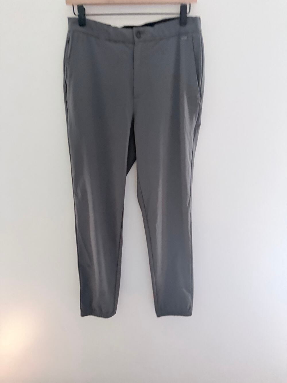 Vuori Charcoal Gray Meta Slim Fit Jogger Pants-Size Medium
